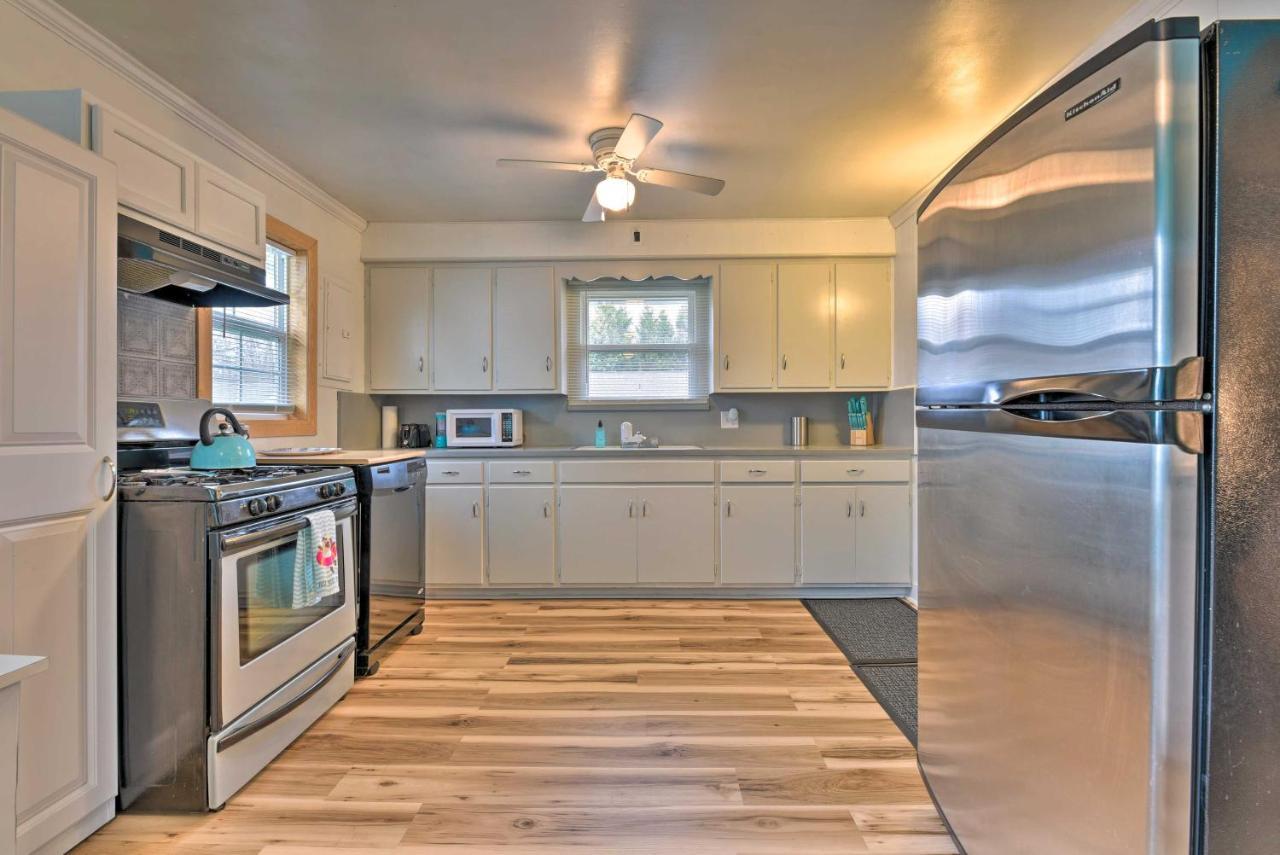 Family-Friendly Hideaway Near Presque Isle! Villa Erie Eksteriør bilde