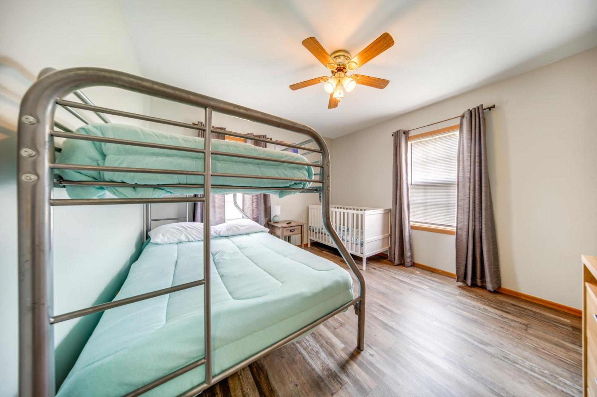 Family-Friendly Hideaway Near Presque Isle! Villa Erie Eksteriør bilde